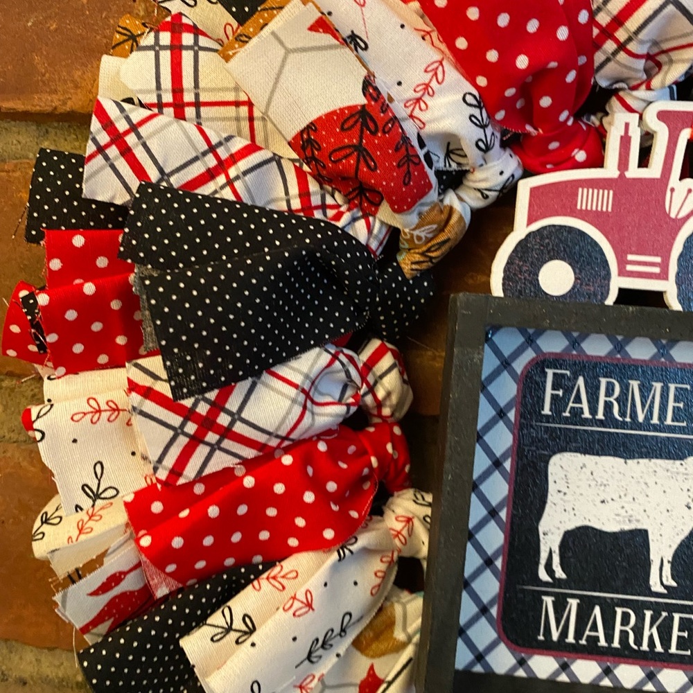 Farm Rag Wreaths - Picture 6 of 9